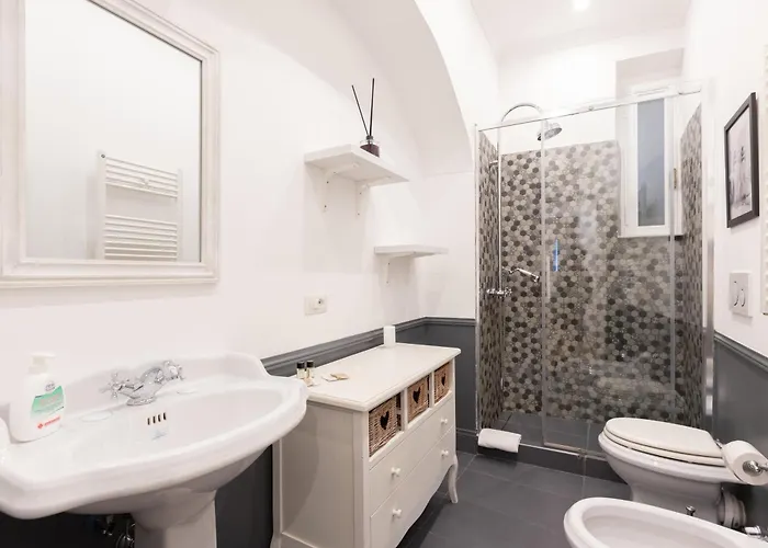 Modern And Bright Flat - Center *